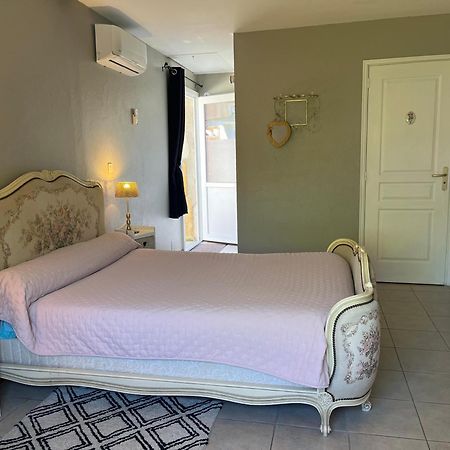 Chambres Et Gite Peyroutas " Camille" Vignonet St Emilion Екстериор снимка