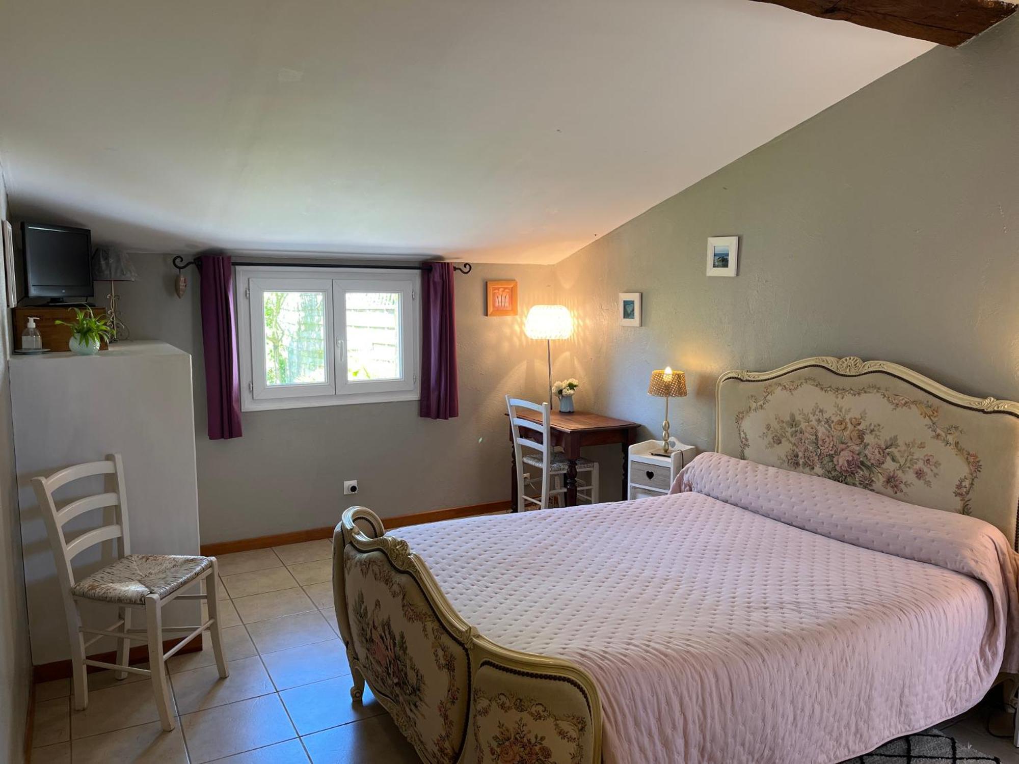 Chambres Et Gite Peyroutas " Camille" Vignonet St Emilion Екстериор снимка